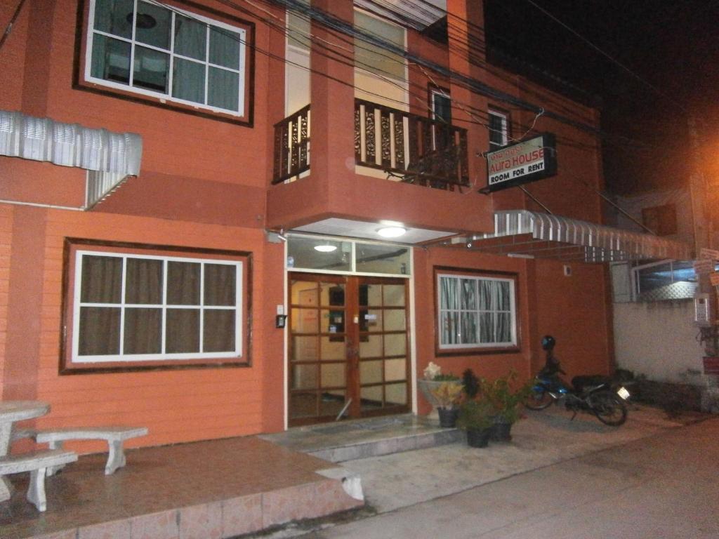 Aura House Hotel Патая Екстериор снимка